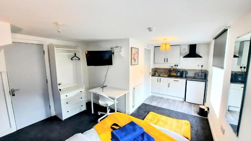 Premier Nottingham Studios - Burford Road Экстерьер фото